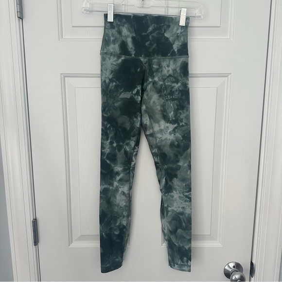 SOLD! Lululemon Align High Rise Tight 25” Diamond Dye Starlight Smoked Spruce 2 - Picture 5 of 12